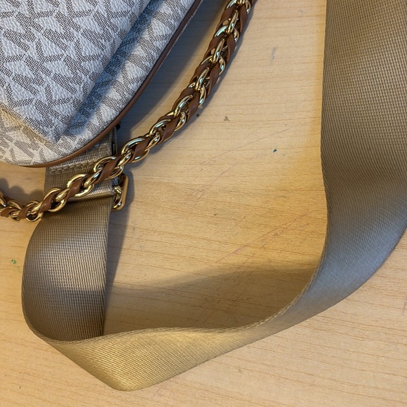 MK fanny bag and wallet set! - Picture 10 of 16